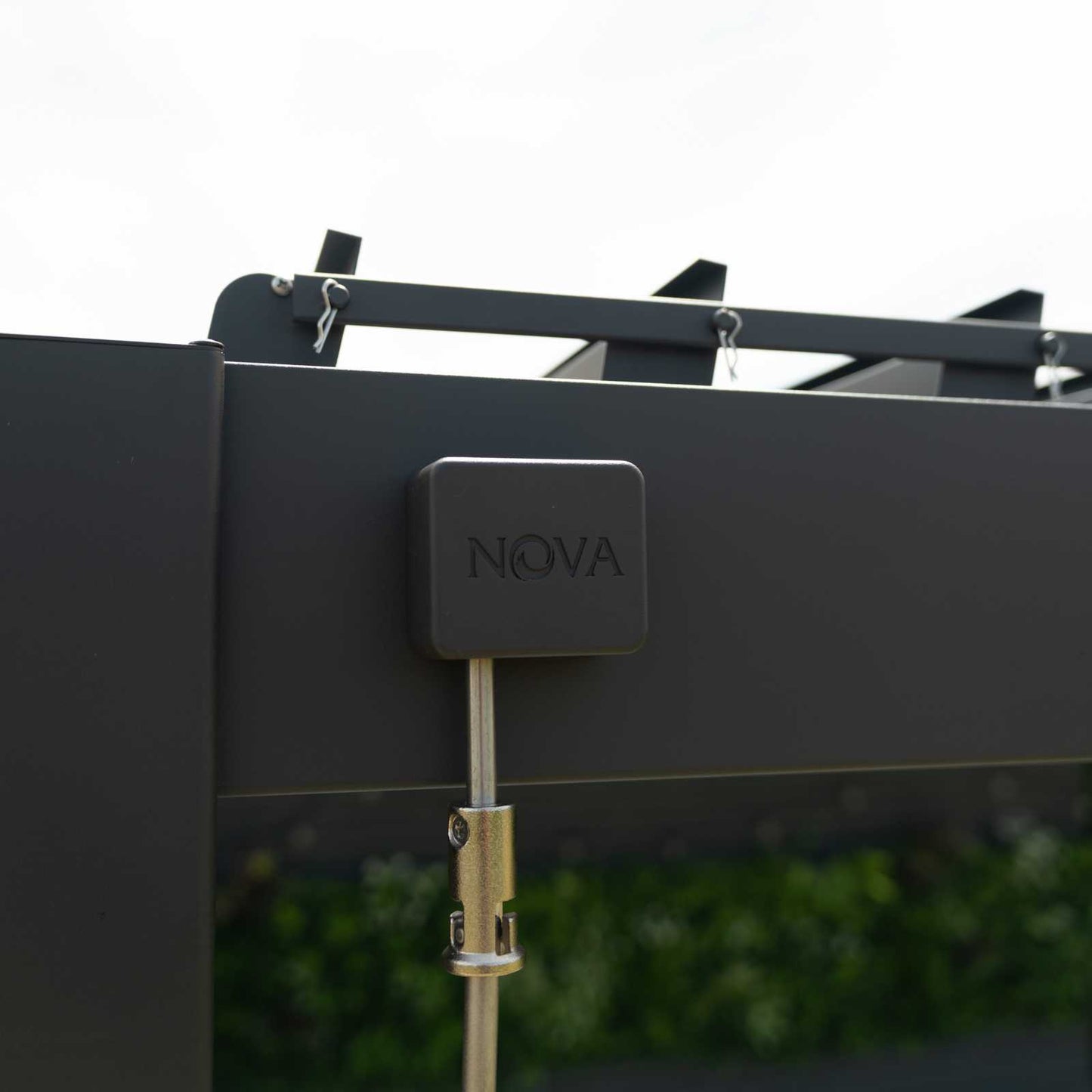 Titan Free Standing 4.0*3.6M Rectangular Manually Operated Pergola